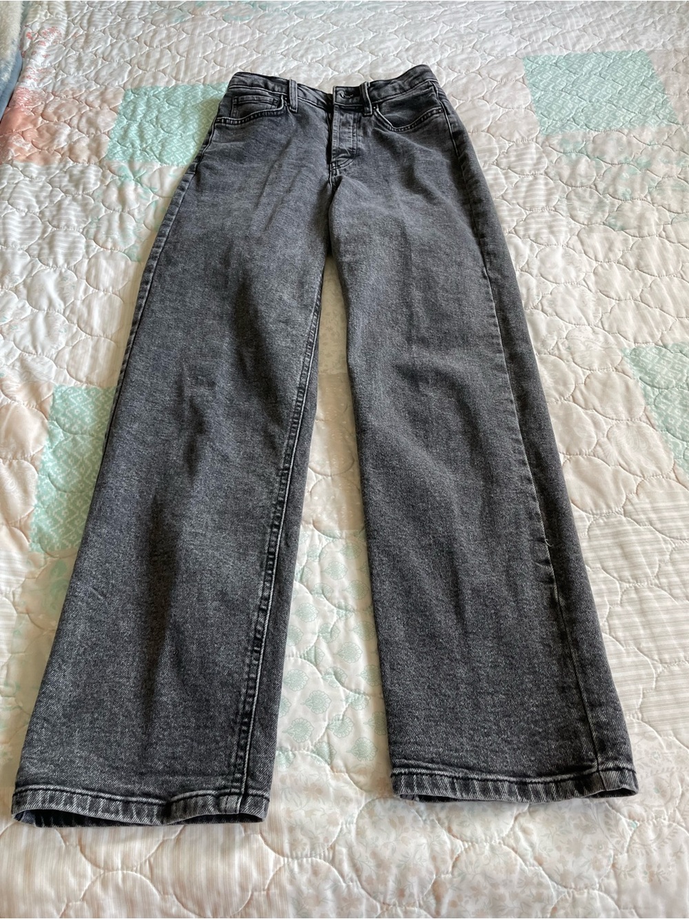 Wild Fable Black and Gray High-Rise Straight Jeans